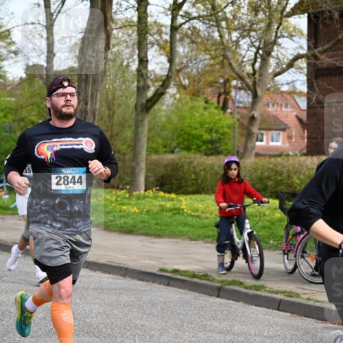 12.04.2026 - 45. Internationalen Wilhelmsburger Insellauf J. Mangold http://msf.ph/oto/9514225 12.04.2026 13:11:13 Ziel 2926, 2927, 5195, 4692, 5417, 5199, 2889, 2714, 4216, 4895, 3932, 2114, 2519, 2113, 2076, 4106, 3247, 5180, 3101, 3734, 4796, 2461, 4810, 2461, 4810, 3994, 4558, 3573, 4427, 2844, 3115, 4726, 4051, 2827, 2825, 4985, 4193, 3643, 5525, 5403, 3643, 5525, 5403, 2084, 5772, 3733, 4730, 3969, 3055, 4664, 2396, 3079, 3138 meine-sportfotos.de