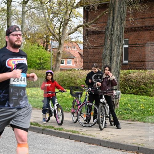 12.04.2026 - 45. Internationalen Wilhelmsburger Insellauf J. Mangold http://msf.ph/oto/9514229 12.04.2026 13:11:13 Ziel 2926, 2927, 5195, 4692, 5417, 5199, 2889, 2714, 4216, 4895, 3932, 2114, 2519, 2113, 2076, 4106, 3247, 5180, 3101, 3734, 4796, 2461, 4810, 2461, 4810, 3994, 4558, 3573, 4427, 2844, 3115, 4726, 4051, 2827, 2825, 4985, 4193, 3643, 5525, 5403, 3643, 5525, 5403, 2084, 5772, 3733, 4730, 3969, 3055, 4664, 2396, 3079, 3138 meine-sportfotos.de