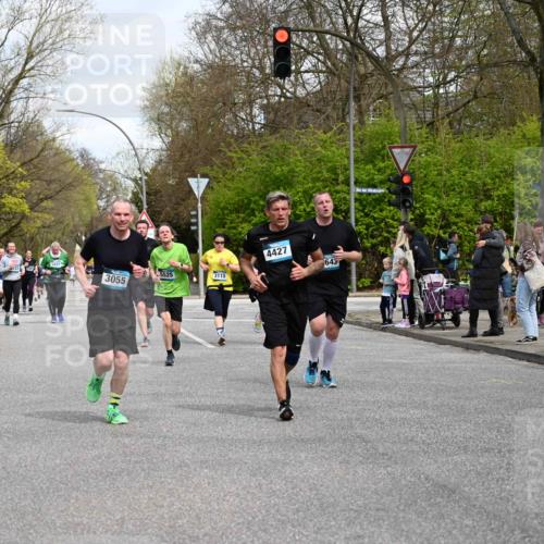 12.04.2026 - 45. Internationalen Wilhelmsburger Insellauf J. Mangold http://msf.ph/oto/9514237 12.04.2026 13:11:18 Ziel 4216, 4895, 3932, 2114, 2519, 2113, 2076, 4106, 3247, 5180, 3101, 3734, 4796, 2461, 4810, 3994, 4558, 3573, 4427, 2844, 3115, 4726, 4051, 2827, 2825, 4985, 4193, 3643, 5525, 5403, 2084, 5772, 3733, 4730, 3969, 3055, 4664, 2396, 3079, 3138, 5402, 2136, 4683, 5640 meine-sportfotos.de