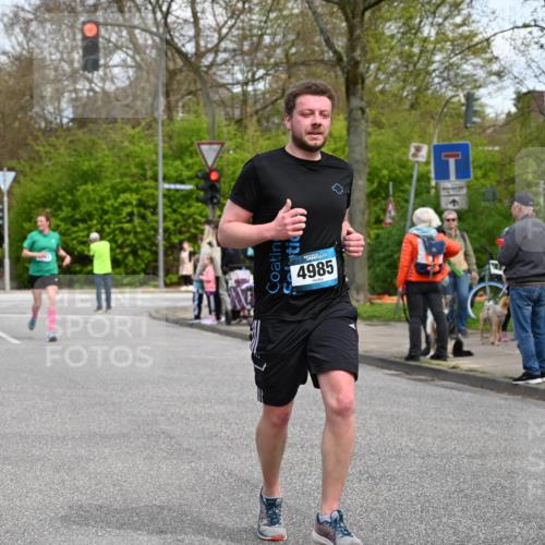12.04.2026 - 45. Internationalen Wilhelmsburger Insellauf J. Mangold http://msf.ph/oto/9514269 12.04.2026 13:11:23 Ziel 2113, 2076, 4106, 3247, 5180, 3101, 3734, 4796, 2461, 4810, 3994, 4558, 3573, 4427, 2844, 3115, 4726, 4051, 2827, 2825, 4985, 4193, 3643, 5525, 5403, 2084, 5772, 3733, 4730, 3969, 3055, 4664, 2396, 3079, 2396, 3079, 3138, 5402, 2136, 4683, 5640, 4480, 4987, 2445, 4930, 2024 meine-sportfotos.de