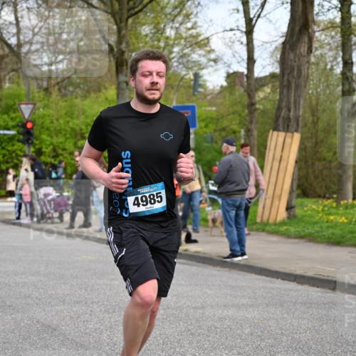 12.04.2026 - 45. Internationalen Wilhelmsburger Insellauf J. Mangold http://msf.ph/oto/9514273 12.04.2026 13:11:23 Ziel 2113, 2076, 4106, 3247, 5180, 3101, 3734, 4796, 2461, 4810, 3994, 4558, 3573, 4427, 2844, 3115, 4726, 4051, 2827, 2825, 4985, 4193, 3643, 5525, 5403, 2084, 5772, 3733, 4730, 3969, 3055, 4664, 2396, 3079, 2396, 3079, 3138, 5402, 2136, 4683, 5640, 4480, 4987, 2445, 4930, 2024 meine-sportfotos.de