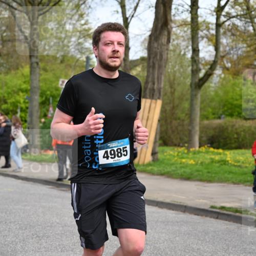 12.04.2026 - 45. Internationalen Wilhelmsburger Insellauf J. Mangold http://msf.ph/oto/9514277 12.04.2026 13:11:24 Ziel 2076, 4106, 3247, 5180, 3101, 3734, 4796, 2461, 4810, 3994, 4558, 3573, 4427, 2844, 3115, 4726, 4051, 2827, 2825, 4985, 4193, 4193, 3643, 5525, 5403, 2084, 5772, 3733, 4730, 3969, 3055, 4664, 2396, 3079, 3138, 5402, 2136, 4683, 5640, 4480, 4987, 2445, 4930, 2024 meine-sportfotos.de