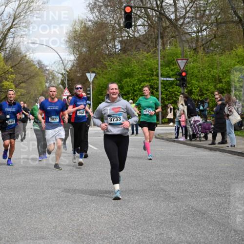 12.04.2026 - 45. Internationalen Wilhelmsburger Insellauf J. Mangold http://msf.ph/oto/9514280 12.04.2026 13:11:25 Ziel 2076, 4106, 3247, 5180, 3101, 3734, 4796, 2461, 4810, 3994, 4558, 3573, 4427, 2844, 3115, 4726, 4051, 2827, 2825, 4985, 4193, 3643, 5525, 5403, 3643, 5525, 5403, 2084, 5772, 3733, 4730, 3969, 3055, 4664, 2396, 3079, 3138, 3138, 5402, 2136, 4683, 5640, 4480, 4987, 2445, 4930, 2024, 4328 meine-sportfotos.de