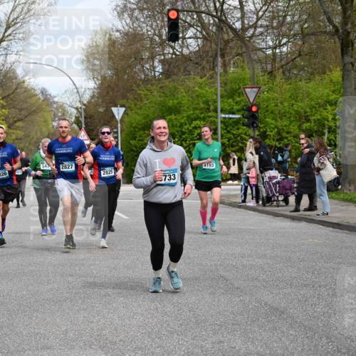 12.04.2026 - 45. Internationalen Wilhelmsburger Insellauf J. Mangold http://msf.ph/oto/9514282 12.04.2026 13:11:25 Ziel 2076, 4106, 3247, 5180, 3101, 3734, 4796, 2461, 4810, 3994, 4558, 3573, 4427, 2844, 3115, 4726, 4051, 2827, 2825, 4985, 4193, 3643, 5525, 5403, 3643, 5525, 5403, 2084, 5772, 3733, 4730, 3969, 3055, 4664, 2396, 3079, 3138, 3138, 5402, 2136, 4683, 5640, 4480, 4987, 2445, 4930, 2024, 4328 meine-sportfotos.de