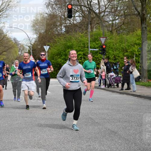 12.04.2026 - 45. Internationalen Wilhelmsburger Insellauf J. Mangold http://msf.ph/oto/9514285 12.04.2026 13:11:25 Ziel 2076, 4106, 3247, 5180, 3101, 3734, 4796, 2461, 4810, 3994, 4558, 3573, 4427, 2844, 3115, 4726, 4051, 2827, 2825, 4985, 4193, 3643, 5525, 5403, 3643, 5525, 5403, 2084, 5772, 3733, 4730, 3969, 3055, 4664, 2396, 3079, 3138, 3138, 5402, 2136, 4683, 5640, 4480, 4987, 2445, 4930, 2024, 4328 meine-sportfotos.de