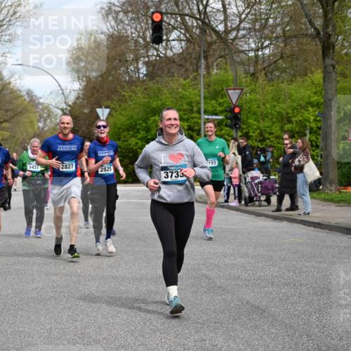 12.04.2026 - 45. Internationalen Wilhelmsburger Insellauf J. Mangold http://msf.ph/oto/9514287 12.04.2026 13:11:26 Ziel 2076, 4106, 3247, 5180, 3101, 3734, 4796, 2461, 4810, 3994, 4558, 3573, 4427, 2844, 3115, 4726, 4051, 2827, 2825, 4985, 4193, 3643, 5525, 5403, 2084, 5772, 2084, 5772, 3733, 4730, 3969, 3055, 4664, 2396, 3079, 3138, 5402, 5402, 2136, 4683, 5640, 4480, 4987, 2445, 4930, 2024, 4328 meine-sportfotos.de