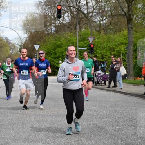 12.04.2026 - 45. Internationalen Wilhelmsburger Insellauf J. Mangold http://msf.ph/oto/9514290 12.04.2026 13:11:26 Ziel 2076, 4106, 3247, 5180, 3101, 3734, 4796, 2461, 4810, 3994, 4558, 3573, 4427, 2844, 3115, 4726, 4051, 2827, 2825, 4985, 4193, 3643, 5525, 5403, 2084, 5772, 2084, 5772, 3733, 4730, 3969, 3055, 4664, 2396, 3079, 3138, 5402, 5402, 2136, 4683, 5640, 4480, 4987, 2445, 4930, 2024, 4328 meine-sportfotos.de