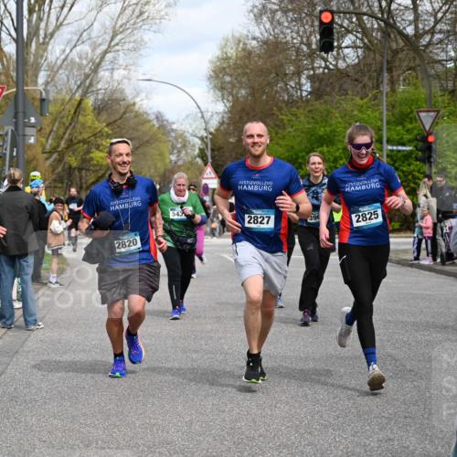 12.04.2026 - 45. Internationalen Wilhelmsburger Insellauf J. Mangold http://msf.ph/oto/9514298 12.04.2026 13:11:27 Ziel 2076, 4106, 3247, 5180, 3101, 3734, 4796, 2461, 4810, 3994, 4558, 3573, 4427, 2844, 3115, 4726, 4051, 2827, 2825, 4985, 4193, 3643, 5525, 5403, 2084, 5772, 3733, 3733, 4730, 3969, 3055, 4664, 2396, 3079, 3138, 5402, 2136, 2136, 4683, 5640, 4480, 4987, 2445, 4930, 2024, 4328, 4276, 5031 meine-sportfotos.de