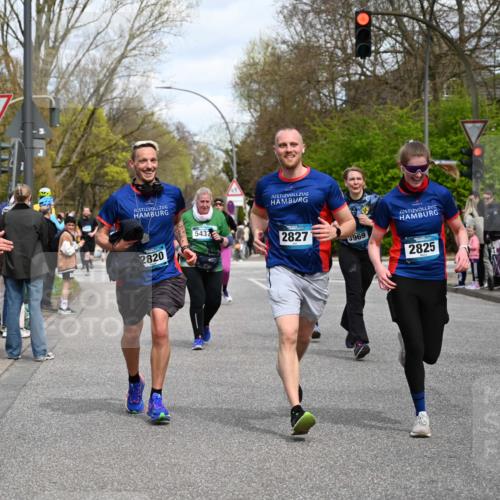 12.04.2026 - 45. Internationalen Wilhelmsburger Insellauf J. Mangold http://msf.ph/oto/9514299 12.04.2026 13:11:27 Ziel 2076, 4106, 3247, 5180, 3101, 3734, 4796, 2461, 4810, 3994, 4558, 3573, 4427, 2844, 3115, 4726, 4051, 2827, 2825, 4985, 4193, 3643, 5525, 5403, 2084, 5772, 3733, 3733, 4730, 3969, 3055, 4664, 2396, 3079, 3138, 5402, 2136, 2136, 4683, 5640, 4480, 4987, 2445, 4930, 2024, 4328, 4276, 5031 meine-sportfotos.de
