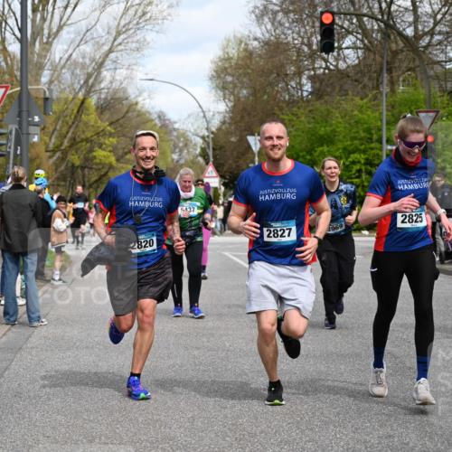 12.04.2026 - 45. Internationalen Wilhelmsburger Insellauf J. Mangold http://msf.ph/oto/9514301 12.04.2026 13:11:27 Ziel 2076, 4106, 3247, 5180, 3101, 3734, 4796, 2461, 4810, 3994, 4558, 3573, 4427, 2844, 3115, 4726, 4051, 2827, 2825, 4985, 4193, 3643, 5525, 5403, 2084, 5772, 3733, 3733, 4730, 3969, 3055, 4664, 2396, 3079, 3138, 5402, 2136, 2136, 4683, 5640, 4480, 4987, 2445, 4930, 2024, 4328, 4276, 5031 meine-sportfotos.de
