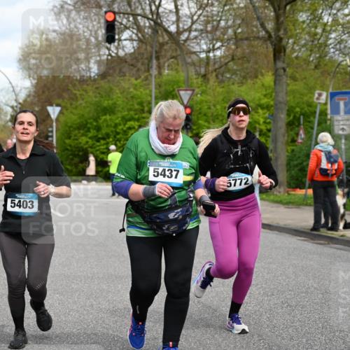 12.04.2026 - 45. Internationalen Wilhelmsburger Insellauf J. Mangold http://msf.ph/oto/9514338 12.04.2026 13:11:31 Ziel 3101, 3734, 4796, 2461, 4810, 3994, 4558, 3573, 4427, 2844, 3115, 4726, 4051, 2827, 2825, 4985, 4193, 3643, 5525, 5403, 2084, 5772, 3733, 4730, 3969, 4730, 3969, 3055, 4664, 2396, 3079, 3138, 5402, 2136, 4683, 5640, 4480, 4480, 4987, 2445, 4930, 2024, 4328, 4276, 5031, 4532, 2742 meine-sportfotos.de