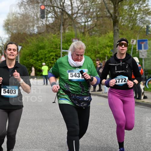 12.04.2026 - 45. Internationalen Wilhelmsburger Insellauf J. Mangold http://msf.ph/oto/9514342 12.04.2026 13:11:32 Ziel 3734, 4796, 2461, 4810, 3994, 4558, 3573, 4427, 2844, 3115, 4726, 4051, 2827, 2825, 4985, 4193, 3643, 5525, 5403, 2084, 5772, 3733, 4730, 3969, 3055, 4664, 3055, 4664, 2396, 3079, 3138, 5402, 2136, 4683, 5640, 4480, 4987, 2445, 4930, 2024, 4328, 4276, 5031, 4532, 2742, 5437 meine-sportfotos.de