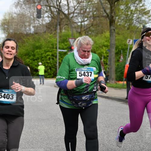 12.04.2026 - 45. Internationalen Wilhelmsburger Insellauf J. Mangold http://msf.ph/oto/9514345 12.04.2026 13:11:32 Ziel 3734, 4796, 2461, 4810, 3994, 4558, 3573, 4427, 2844, 3115, 4726, 4051, 2827, 2825, 4985, 4193, 3643, 5525, 5403, 2084, 5772, 3733, 4730, 3969, 3055, 4664, 3055, 4664, 2396, 3079, 3138, 5402, 2136, 4683, 5640, 4480, 4987, 2445, 4930, 2024, 4328, 4276, 5031, 4532, 2742, 5437 meine-sportfotos.de