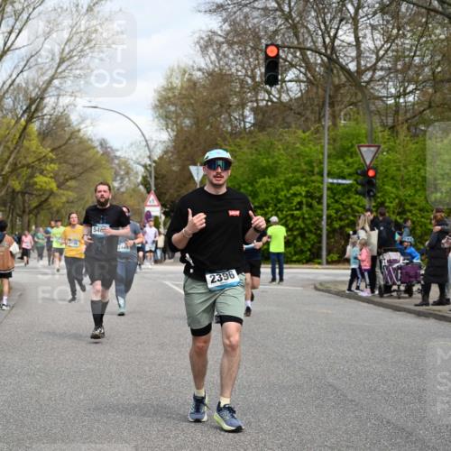 12.04.2026 - 45. Internationalen Wilhelmsburger Insellauf J. Mangold http://msf.ph/oto/9514355 12.04.2026 13:11:34 Ziel 4796, 2461, 4810, 3994, 4558, 3573, 4427, 2844, 3115, 4726, 4051, 2827, 2825, 4985, 4193, 3643, 5525, 5403, 2084, 5772, 3733, 4730, 3969, 3055, 4664, 2396, 3079, 3138, 5402, 2136, 4683, 5640, 4480, 4987, 2445, 4930, 4930, 2024, 4328, 4276, 5031, 4532, 2742, 5437 meine-sportfotos.de