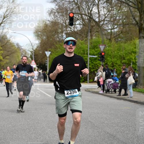 12.04.2026 - 45. Internationalen Wilhelmsburger Insellauf J. Mangold http://msf.ph/oto/9514363 12.04.2026 13:11:35 Ziel 4796, 2461, 4810, 3994, 4558, 3573, 4427, 2844, 3115, 4726, 4051, 2827, 2825, 4985, 4193, 3643, 5525, 5403, 2084, 5772, 3733, 4730, 3969, 3055, 4664, 2396, 3079, 2396, 3079, 3138, 5402, 2136, 4683, 5640, 4480, 4987, 2445, 4930, 2024, 2024, 4328, 4276, 5031, 4532, 2742, 5437 meine-sportfotos.de
