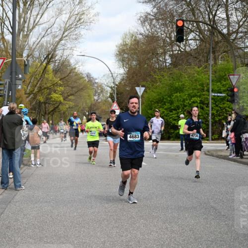 12.04.2026 - 45. Internationalen Wilhelmsburger Insellauf J. Mangold http://msf.ph/oto/9514402 12.04.2026 13:11:40 Ziel 4558, 3573, 4427, 2844, 3115, 4726, 4051, 2827, 2825, 4985, 4193, 3643, 5525, 5403, 2084, 5772, 3733, 4730, 3969, 3055, 4664, 2396, 3079, 3138, 5402, 2136, 4683, 4683, 5640, 4480, 4987, 2445, 4930, 2024, 4328, 4276, 5031, 4532, 2742, 4532, 2742, 5437, 4847, 4846 meine-sportfotos.de