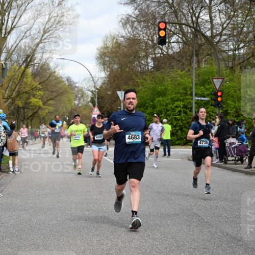 12.04.2026 - 45. Internationalen Wilhelmsburger Insellauf J. Mangold http://msf.ph/oto/9514409 12.04.2026 13:11:41 Ziel 3573, 4427, 2844, 3115, 4726, 4051, 2827, 2825, 4985, 4193, 3643, 5525, 5403, 2084, 5772, 3733, 4730, 3969, 3055, 4664, 2396, 3079, 3138, 5402, 2136, 4683, 5640, 4480, 4987, 2445, 4930, 2024, 4328, 4276, 5031, 4532, 2742, 5437, 4847, 4846, 4850 meine-sportfotos.de