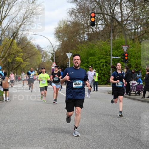 12.04.2026 - 45. Internationalen Wilhelmsburger Insellauf J. Mangold http://msf.ph/oto/9514410 12.04.2026 13:11:41 Ziel 3573, 4427, 2844, 3115, 4726, 4051, 2827, 2825, 4985, 4193, 3643, 5525, 5403, 2084, 5772, 3733, 4730, 3969, 3055, 4664, 2396, 3079, 3138, 5402, 2136, 4683, 5640, 4480, 4987, 2445, 4930, 2024, 4328, 4276, 5031, 4532, 2742, 5437, 4847, 4846, 4850 meine-sportfotos.de