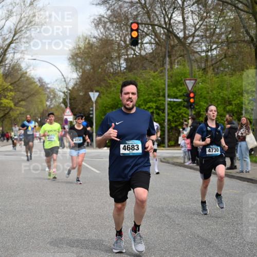 12.04.2026 - 45. Internationalen Wilhelmsburger Insellauf J. Mangold http://msf.ph/oto/9514416 12.04.2026 13:11:41 Ziel 3573, 4427, 2844, 3115, 4726, 4051, 2827, 2825, 4985, 4193, 3643, 5525, 5403, 2084, 5772, 3733, 4730, 3969, 3055, 4664, 2396, 3079, 3138, 5402, 2136, 4683, 5640, 4480, 4987, 2445, 4930, 2024, 4328, 4276, 5031, 4532, 2742, 5437, 4847, 4846, 4850 meine-sportfotos.de