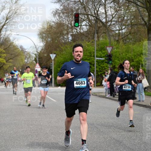 12.04.2026 - 45. Internationalen Wilhelmsburger Insellauf J. Mangold http://msf.ph/oto/9514417 12.04.2026 13:11:41 Ziel 3573, 4427, 2844, 3115, 4726, 4051, 2827, 2825, 4985, 4193, 3643, 5525, 5403, 2084, 5772, 3733, 4730, 3969, 3055, 4664, 2396, 3079, 3138, 5402, 2136, 4683, 5640, 4480, 4987, 2445, 4930, 2024, 4328, 4276, 5031, 4532, 2742, 5437, 4847, 4846, 4850 meine-sportfotos.de