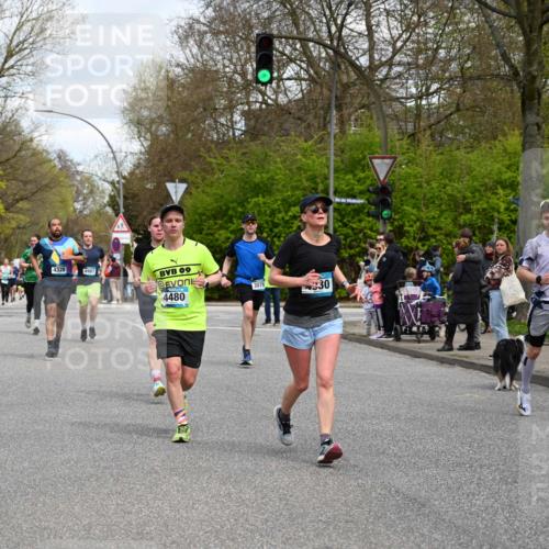 12.04.2026 - 45. Internationalen Wilhelmsburger Insellauf J. Mangold http://msf.ph/oto/9514435 12.04.2026 13:11:44 Ziel 3115, 4726, 4051, 2827, 2825, 4985, 4193, 3643, 5525, 5403, 2084, 5772, 3733, 4730, 3969, 3055, 4664, 2396, 3079, 3138, 5402, 2136, 4683, 5640, 4480, 4987, 2445, 4930, 2024, 4328, 4276, 5031, 4532, 2742, 5437, 5437, 4847, 4846, 4850, 4550 meine-sportfotos.de