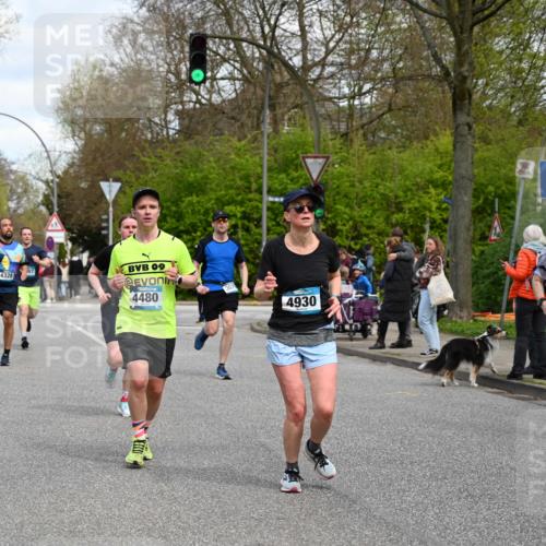 12.04.2026 - 45. Internationalen Wilhelmsburger Insellauf J. Mangold http://msf.ph/oto/9514441 12.04.2026 13:11:44 Ziel 3115, 4726, 4051, 2827, 2825, 4985, 4193, 3643, 5525, 5403, 2084, 5772, 3733, 4730, 3969, 3055, 4664, 2396, 3079, 3138, 5402, 2136, 4683, 5640, 4480, 4987, 2445, 4930, 2024, 4328, 4276, 5031, 4532, 2742, 5437, 5437, 4847, 4846, 4850, 4550 meine-sportfotos.de