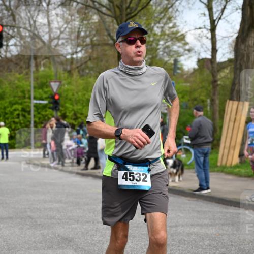 12.04.2026 - 45. Internationalen Wilhelmsburger Insellauf J. Mangold http://msf.ph/oto/9514491 12.04.2026 13:11:56 Ziel 4730, 3969, 3055, 4664, 2396, 3079, 3138, 5402, 2136, 4683, 5640, 4480, 4987, 2445, 4930, 2024, 4328, 4276, 5031, 4532, 2742, 5437, 5437, 4847, 4846, 4850, 4550, 3914, 2545, 3352, 3348, 5750 meine-sportfotos.de