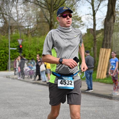 12.04.2026 - 45. Internationalen Wilhelmsburger Insellauf J. Mangold http://msf.ph/oto/9514492 12.04.2026 13:11:56 Ziel 4730, 3969, 3055, 4664, 2396, 3079, 3138, 5402, 2136, 4683, 5640, 4480, 4987, 2445, 4930, 2024, 4328, 4276, 5031, 4532, 2742, 5437, 5437, 4847, 4846, 4850, 4550, 3914, 2545, 3352, 3348, 5750 meine-sportfotos.de