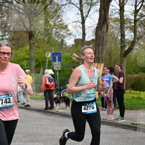 12.04.2026 - 45. Internationalen Wilhelmsburger Insellauf J. Mangold http://msf.ph/oto/9514519 12.04.2026 13:11:59 Ziel 2396, 3079, 3138, 5402, 2136, 4683, 5640, 4480, 4987, 2445, 4930, 2024, 4328, 4276, 5031, 4532, 2742, 5437, 4847, 4846, 4850, 4550, 3914, 2545, 3352, 2545, 3352, 3348, 5750, 5855, 2280 meine-sportfotos.de