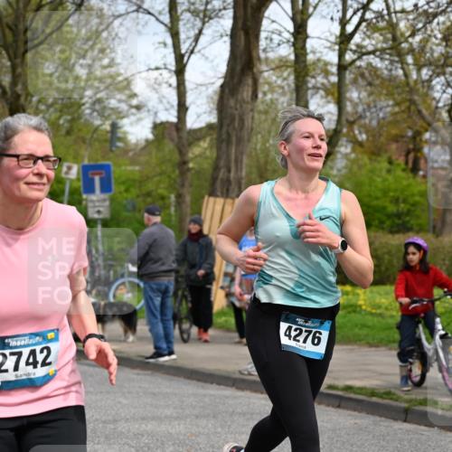 12.04.2026 - 45. Internationalen Wilhelmsburger Insellauf J. Mangold http://msf.ph/oto/9514522 12.04.2026 13:12:00 Ziel 2396, 3079, 3138, 5402, 2136, 4683, 5640, 4480, 4987, 2445, 4930, 2024, 4328, 4276, 5031, 4532, 2742, 5437, 4847, 4846, 4850, 4550, 3914, 2545, 3352, 3348, 5750, 5855, 2280 meine-sportfotos.de