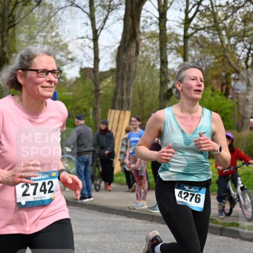 12.04.2026 - 45. Internationalen Wilhelmsburger Insellauf J. Mangold http://msf.ph/oto/9514523 12.04.2026 13:12:00 Ziel 2396, 3079, 3138, 5402, 2136, 4683, 5640, 4480, 4987, 2445, 4930, 2024, 4328, 4276, 5031, 4532, 2742, 5437, 4847, 4846, 4850, 4550, 3914, 2545, 3352, 3348, 5750, 5855, 2280 meine-sportfotos.de