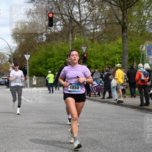 12.04.2026 - 45. Internationalen Wilhelmsburger Insellauf J. Mangold http://msf.ph/oto/9514557 12.04.2026 13:12:09 Ziel 4987, 2445, 4930, 2024, 4328, 4276, 5031, 4532, 2742, 5437, 4847, 4846, 4850, 4550, 3914, 3914, 2545, 3352, 3348, 5750, 5855, 2280, 5855, 2280, 3441, 5674, 4841, 2275, 4671, 4627, 4628, 3638 meine-sportfotos.de