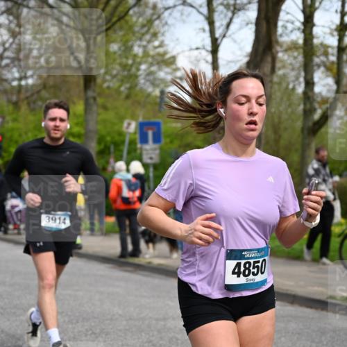 12.04.2026 - 45. Internationalen Wilhelmsburger Insellauf J. Mangold http://msf.ph/oto/9514572 12.04.2026 13:12:11 Ziel 4930, 2024, 4328, 4276, 5031, 4532, 2742, 5437, 4847, 4846, 4850, 4550, 3914, 2545, 3352, 2545, 3352, 3348, 5750, 5855, 2280, 3441, 5674, 4841, 2275, 4671, 4627, 4628, 3638 meine-sportfotos.de