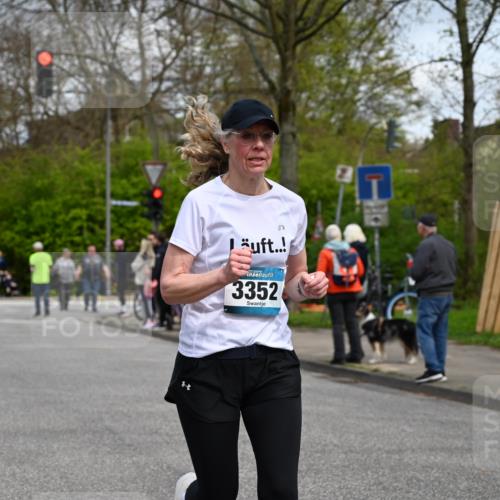 12.04.2026 - 45. Internationalen Wilhelmsburger Insellauf J. Mangold http://msf.ph/oto/9514588 12.04.2026 13:12:13 Ziel 4328, 4276, 5031, 4532, 2742, 5437, 4847, 4846, 4850, 4550, 3914, 2545, 3352, 3348, 3348, 5750, 5855, 2280, 3441, 5674, 4841, 3441, 5674, 4841, 2275, 4671, 4627, 4628, 3638, 4385 meine-sportfotos.de