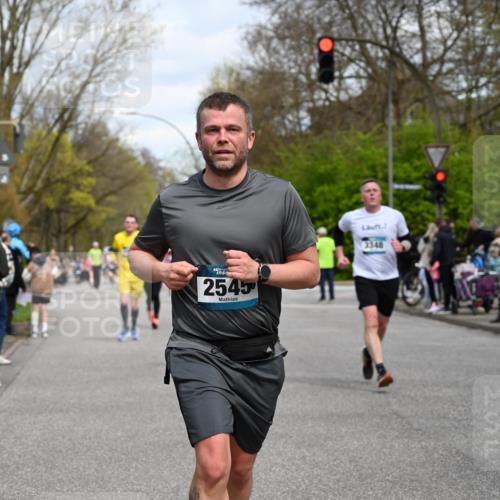 12.04.2026 - 45. Internationalen Wilhelmsburger Insellauf J. Mangold http://msf.ph/oto/9514603 12.04.2026 13:12:16 Ziel 4276, 5031, 4532, 2742, 5437, 4847, 4846, 4850, 4550, 3914, 2545, 3352, 3348, 5750, 5855, 2280, 3441, 5674, 4841, 2275, 4671, 4627, 4628, 3638, 4385, 2274, 4919, 4720, 4721 meine-sportfotos.de