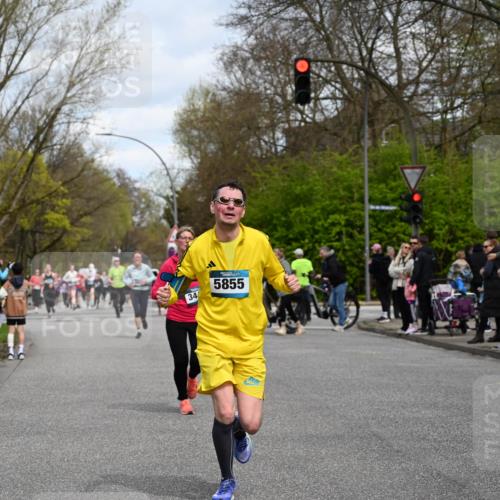 12.04.2026 - 45. Internationalen Wilhelmsburger Insellauf J. Mangold http://msf.ph/oto/9514622 12.04.2026 13:12:20 Ziel 5437, 4847, 4846, 4850, 4550, 3914, 2545, 3352, 3348, 5750, 5750, 5855, 2280, 3441, 5674, 4841, 2275, 4671, 4627, 4628, 3638, 3638, 4385, 2274, 4919, 4720, 4721, 2998 meine-sportfotos.de