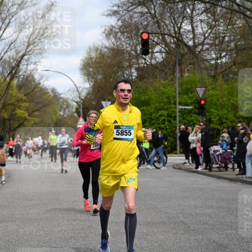 12.04.2026 - 45. Internationalen Wilhelmsburger Insellauf J. Mangold http://msf.ph/oto/9514624 12.04.2026 13:12:21 Ziel 5437, 4847, 4846, 4850, 4550, 3914, 2545, 3352, 3348, 5750, 5855, 2280, 5855, 2280, 3441, 5674, 4841, 2275, 4671, 4627, 4628, 3638, 4385, 2274, 4919, 4720, 4721, 2998, 4693 meine-sportfotos.de