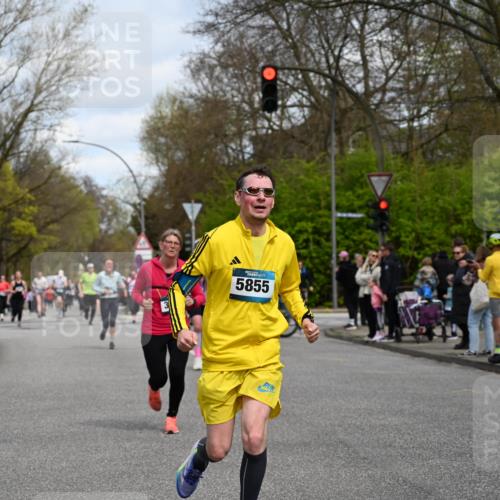 12.04.2026 - 45. Internationalen Wilhelmsburger Insellauf J. Mangold http://msf.ph/oto/9514626 12.04.2026 13:12:21 Ziel 5437, 4847, 4846, 4850, 4550, 3914, 2545, 3352, 3348, 5750, 5855, 2280, 5855, 2280, 3441, 5674, 4841, 2275, 4671, 4627, 4628, 3638, 4385, 2274, 4919, 4720, 4721, 2998, 4693 meine-sportfotos.de