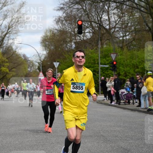 12.04.2026 - 45. Internationalen Wilhelmsburger Insellauf J. Mangold http://msf.ph/oto/9514627 12.04.2026 13:12:21 Ziel 5437, 4847, 4846, 4850, 4550, 3914, 2545, 3352, 3348, 5750, 5855, 2280, 5855, 2280, 3441, 5674, 4841, 2275, 4671, 4627, 4628, 3638, 4385, 2274, 4919, 4720, 4721, 2998, 4693 meine-sportfotos.de