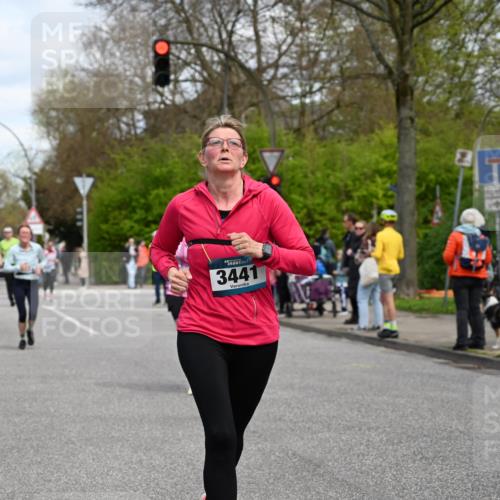 12.04.2026 - 45. Internationalen Wilhelmsburger Insellauf J. Mangold http://msf.ph/oto/9514647 12.04.2026 13:12:23 Ziel 4847, 4846, 4850, 4550, 3914, 2545, 3352, 3348, 5750, 5855, 2280, 3441, 5674, 4841, 2275, 4671, 4627, 4628, 3638, 4385, 2274, 4919, 4720, 4721, 2998, 4693, 3519, 4970, 3686 meine-sportfotos.de