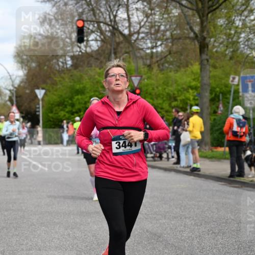 12.04.2026 - 45. Internationalen Wilhelmsburger Insellauf J. Mangold http://msf.ph/oto/9514648 12.04.2026 13:12:23 Ziel 4847, 4846, 4850, 4550, 3914, 2545, 3352, 3348, 5750, 5855, 2280, 3441, 5674, 4841, 2275, 4671, 4627, 4628, 3638, 4385, 2274, 4919, 4720, 4721, 2998, 4693, 3519, 4970, 3686 meine-sportfotos.de