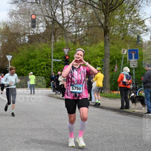 12.04.2026 - 45. Internationalen Wilhelmsburger Insellauf J. Mangold http://msf.ph/oto/9514658 12.04.2026 13:12:25 Ziel 4847, 4846, 4850, 4550, 3914, 2545, 3352, 3348, 5750, 5855, 2280, 3441, 5674, 4841, 3441, 5674, 4841, 2275, 4671, 4627, 4628, 3638, 4385, 2274, 4919, 4720, 4721, 2998, 4693, 3519, 4970, 3686, 4643 meine-sportfotos.de