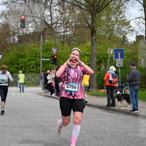 12.04.2026 - 45. Internationalen Wilhelmsburger Insellauf J. Mangold http://msf.ph/oto/9514660 12.04.2026 13:12:25 Ziel 4847, 4846, 4850, 4550, 3914, 2545, 3352, 3348, 5750, 5855, 2280, 3441, 5674, 4841, 3441, 5674, 4841, 2275, 4671, 4627, 4628, 3638, 4385, 2274, 4919, 4720, 4721, 2998, 4693, 3519, 4970, 3686, 4643 meine-sportfotos.de