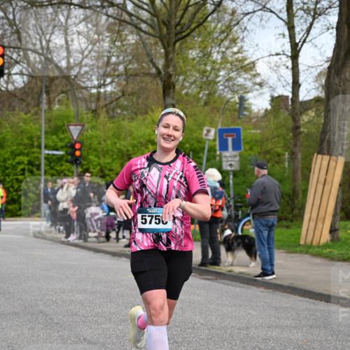 12.04.2026 - 45. Internationalen Wilhelmsburger Insellauf J. Mangold http://msf.ph/oto/9514664 12.04.2026 13:12:25 Ziel 4847, 4846, 4850, 4550, 3914, 2545, 3352, 3348, 5750, 5855, 2280, 3441, 5674, 4841, 3441, 5674, 4841, 2275, 4671, 4627, 4628, 3638, 4385, 2274, 4919, 4720, 4721, 2998, 4693, 3519, 4970, 3686, 4643 meine-sportfotos.de