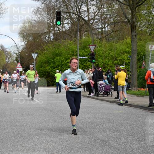 12.04.2026 - 45. Internationalen Wilhelmsburger Insellauf J. Mangold http://msf.ph/oto/9514670 12.04.2026 13:12:26 Ziel 4847, 4846, 4850, 4550, 3914, 2545, 3352, 3348, 5750, 5855, 2280, 3441, 5674, 4841, 2275, 4671, 4627, 4628, 3638, 4385, 2274, 4919, 2274, 4919, 4720, 4721, 2998, 4693, 3519, 4970, 3686, 4643, 2877 meine-sportfotos.de