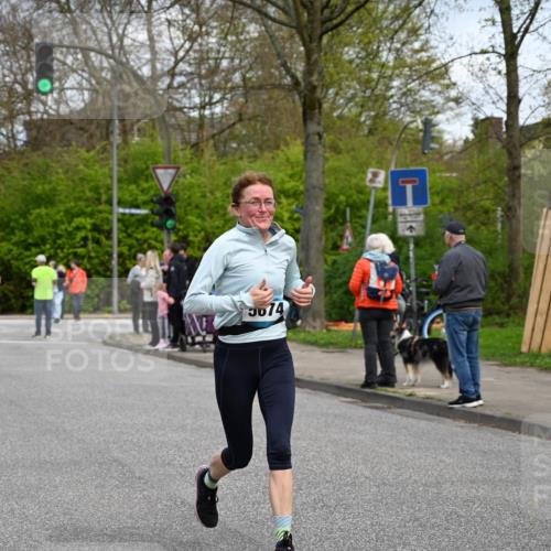 12.04.2026 - 45. Internationalen Wilhelmsburger Insellauf J. Mangold http://msf.ph/oto/9514681 12.04.2026 13:12:27 Ziel 4847, 4846, 4850, 4550, 3914, 2545, 3352, 3348, 5750, 5855, 2280, 3441, 5674, 4841, 2275, 4671, 4627, 4628, 3638, 4385, 2274, 4919, 4720, 4720, 4721, 2998, 4693, 3519, 4970, 3686, 4643, 2877 meine-sportfotos.de