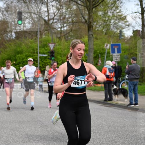 12.04.2026 - 45. Internationalen Wilhelmsburger Insellauf J. Mangold http://msf.ph/oto/9514701 12.04.2026 13:12:33 Ziel 3914, 2545, 3352, 3348, 5750, 5855, 2280, 3441, 5674, 4841, 2275, 4671, 4627, 4628, 3638, 4385, 2274, 4919, 4720, 4721, 2998, 4693, 4693, 3519, 4970, 3686, 4643, 2877, 5265, 5266, 4648, 2026, 5457, 4320, 4249, 3033, 2470, 4364, 3942, 5221 meine-sportfotos.de