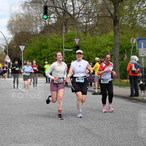 12.04.2026 - 45. Internationalen Wilhelmsburger Insellauf J. Mangold http://msf.ph/oto/9514708 12.04.2026 13:12:34 Ziel 3914, 2545, 3352, 3348, 5750, 5855, 2280, 3441, 5674, 4841, 2275, 4671, 4627, 4628, 3638, 4385, 2274, 4919, 4720, 4721, 2998, 4693, 3519, 4970, 3686, 3519, 4970, 3686, 4643, 2877, 5265, 5266, 4648, 2026, 5457, 4320, 4249, 3033, 2470, 4364, 3942, 5221, 3540 meine-sportfotos.de