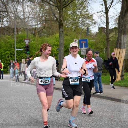 12.04.2026 - 45. Internationalen Wilhelmsburger Insellauf J. Mangold http://msf.ph/oto/9514721 12.04.2026 13:12:35 Ziel 2545, 3352, 3348, 5750, 5855, 2280, 3441, 5674, 4841, 2275, 4671, 4627, 4628, 3638, 4385, 2274, 4919, 4720, 4721, 2998, 4693, 3519, 4970, 3686, 4643, 2877, 5265, 5266, 4648, 2026, 5457, 4320, 4249, 3033, 2470, 4364, 3942, 5221, 3540, 3933 meine-sportfotos.de
