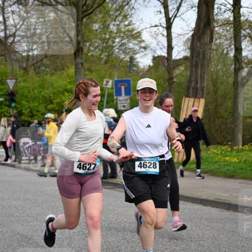 12.04.2026 - 45. Internationalen Wilhelmsburger Insellauf J. Mangold http://msf.ph/oto/9514725 12.04.2026 13:12:35 Ziel 2545, 3352, 3348, 5750, 5855, 2280, 3441, 5674, 4841, 2275, 4671, 4627, 4628, 3638, 4385, 2274, 4919, 4720, 4721, 2998, 4693, 3519, 4970, 3686, 4643, 2877, 5265, 5266, 4648, 2026, 5457, 4320, 4249, 3033, 2470, 4364, 3942, 5221, 3540, 3933 meine-sportfotos.de
